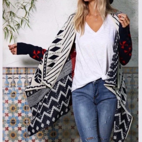 Geometric Patterned Sweater - Aztec - Picture 2 of 4